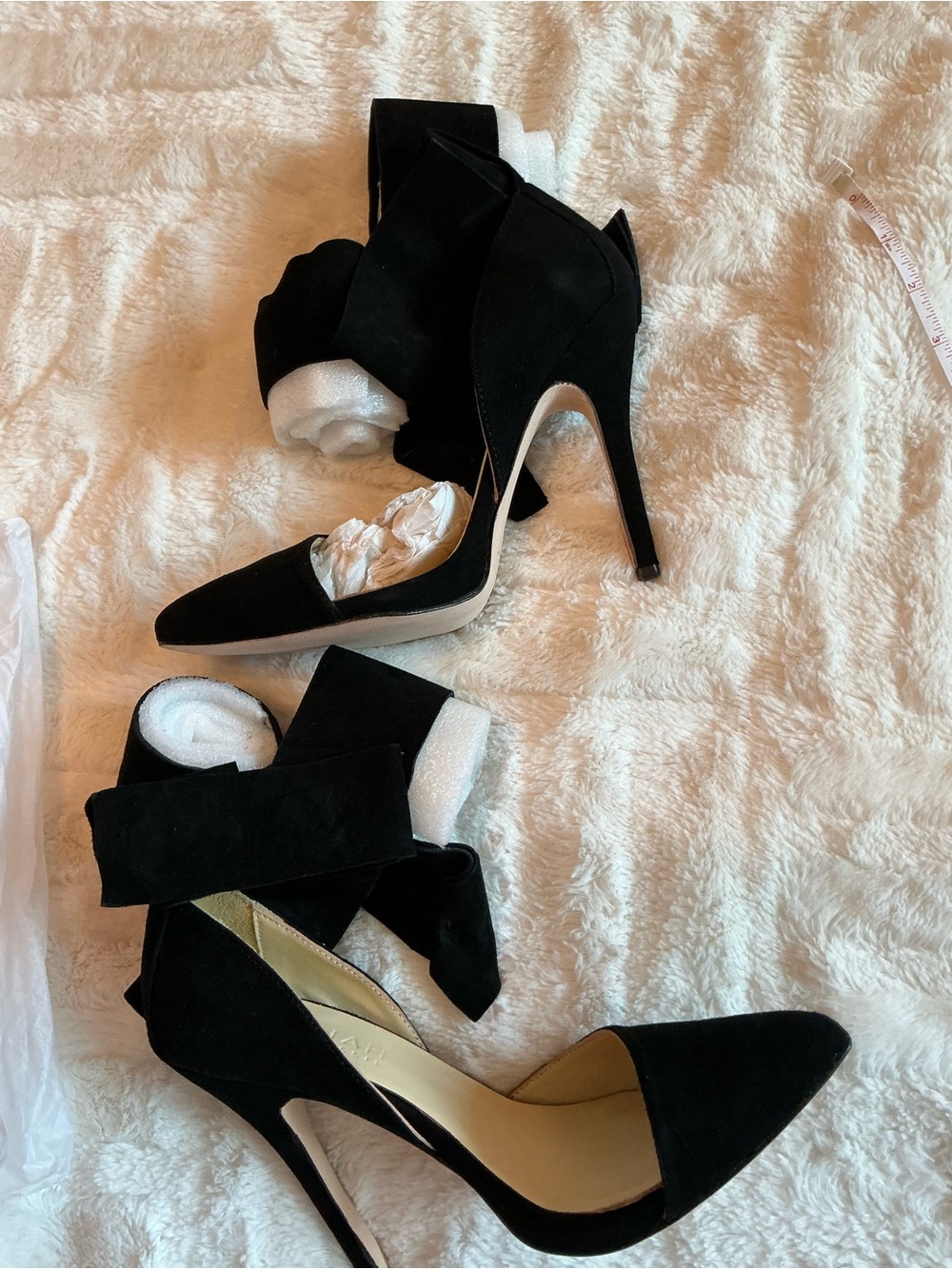 Aminah Abdul Jillil Pump Black Suede Women’s Heel - Elegant Bow Detail NWT Sz 8 - Picture 3 of 10